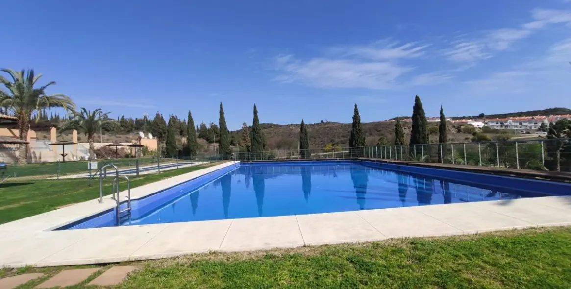 Venta de casa pareada en Las Lagunas 2