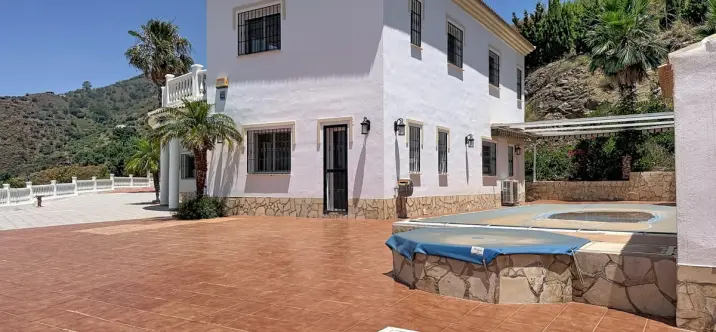Venta de villa independiente en Arenas 4