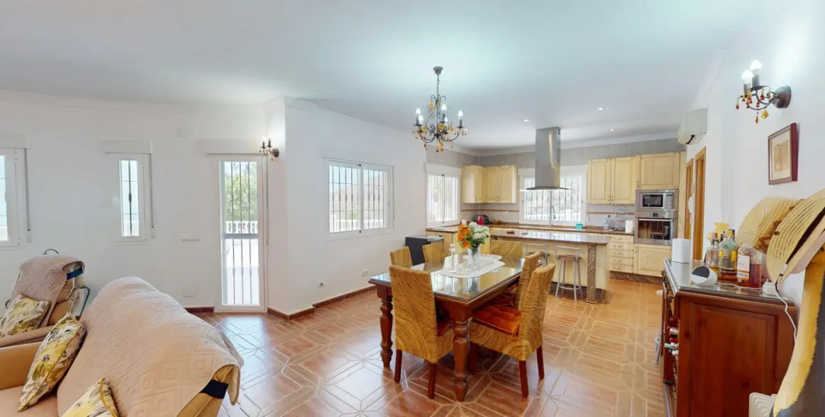 Venta de villa independiente en Arenas 8