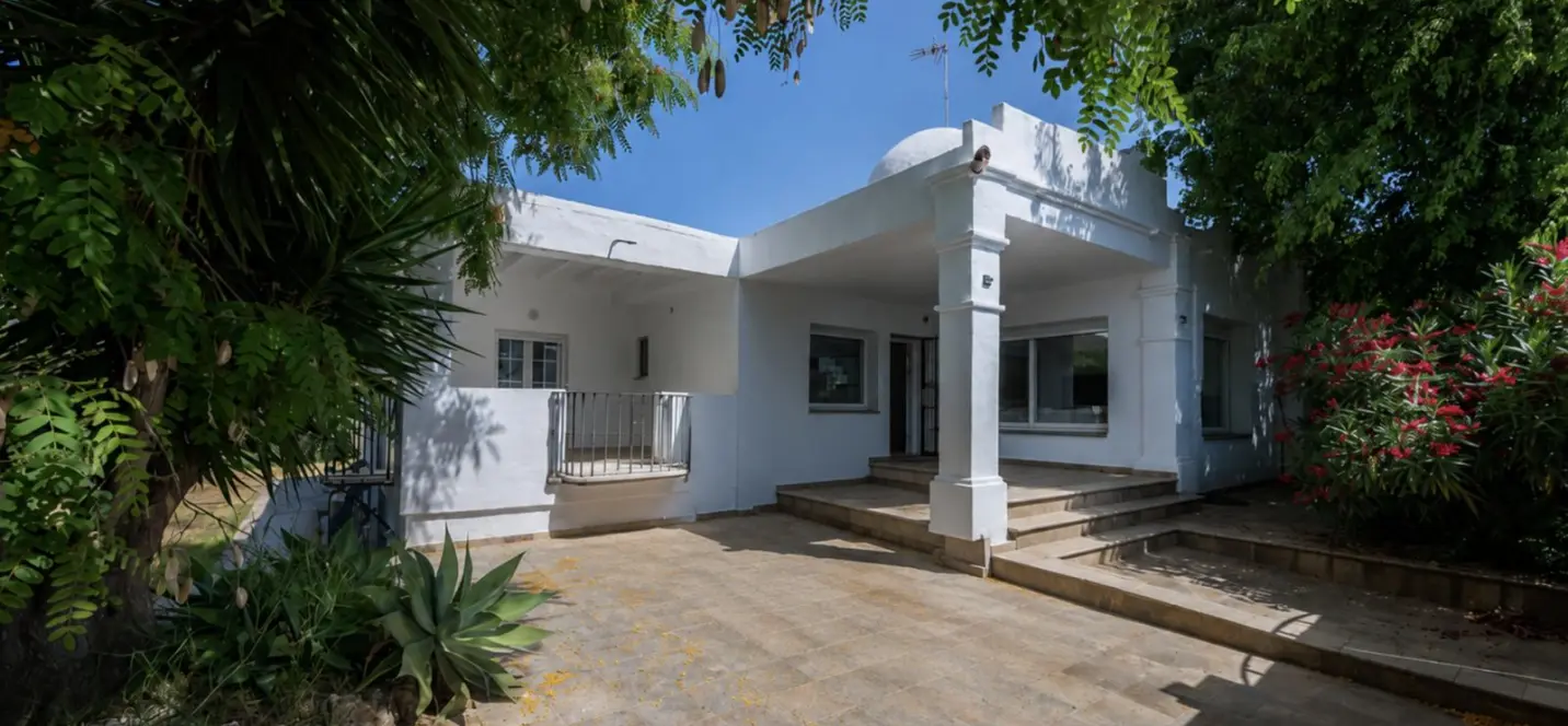 Venta de casa pareada en Hacienda Las Chapas 0