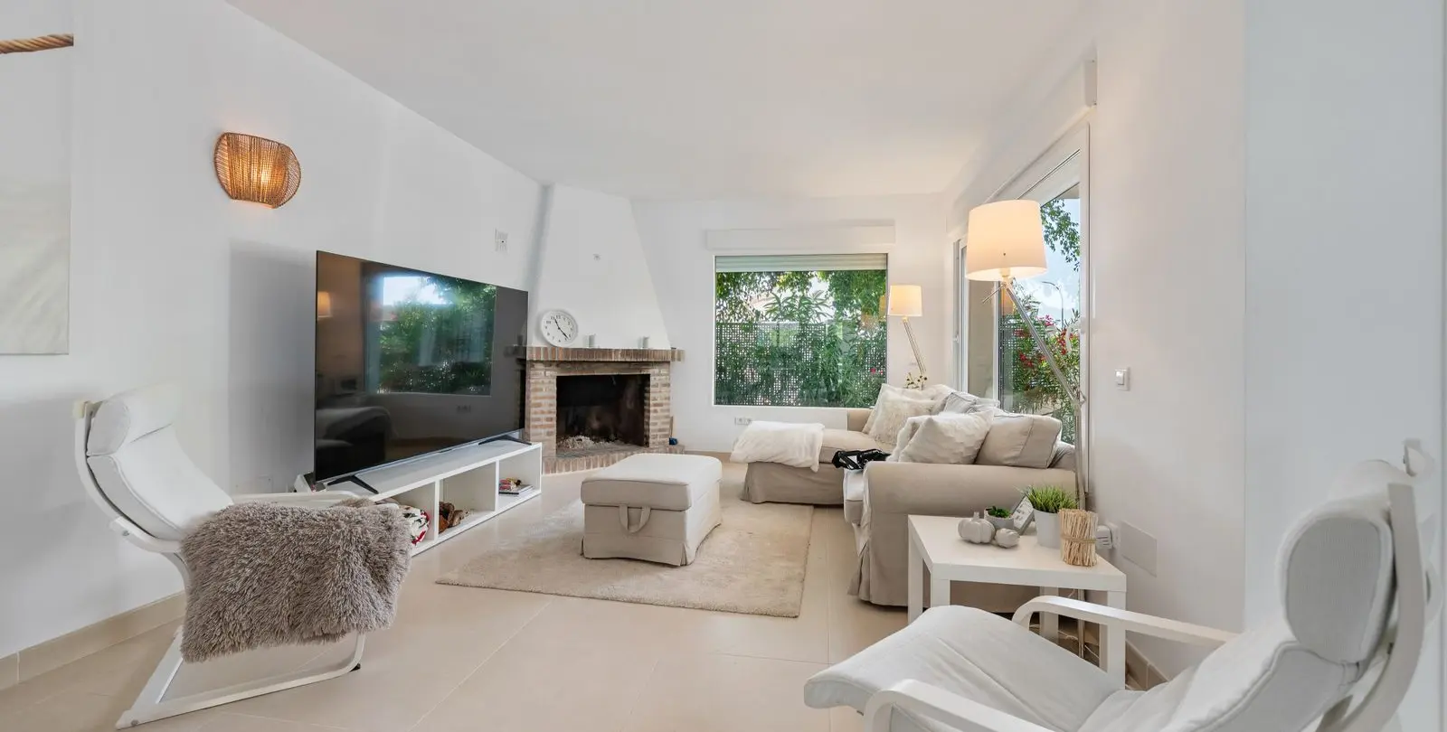 Sale of semi-detached house in Hacienda Las Chapas 7