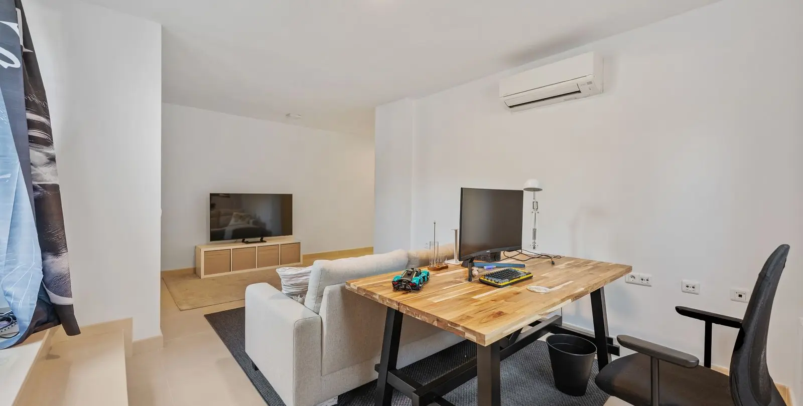 Sale of semi-detached house in Hacienda Las Chapas 25