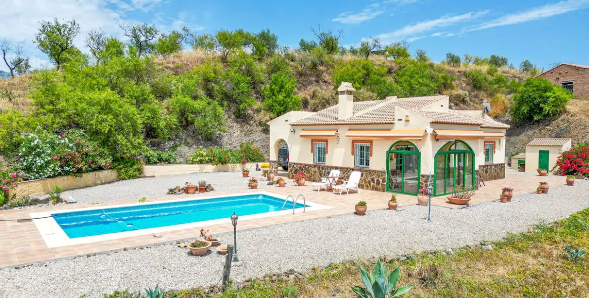 Venta de villa independiente en Arenas 1