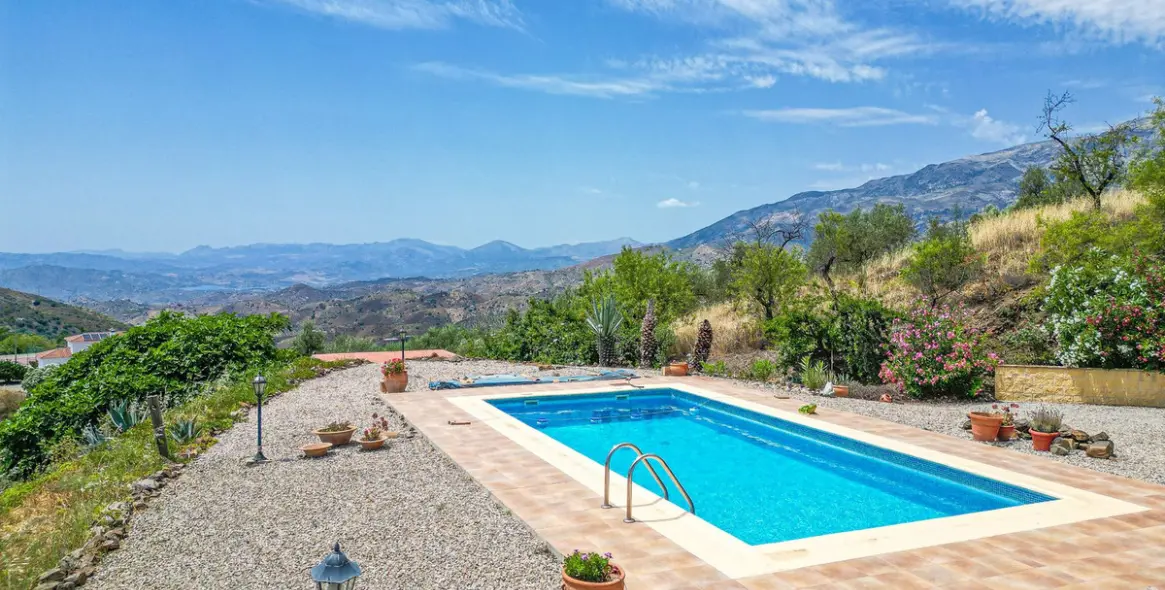 Venta de villa independiente en Arenas 40