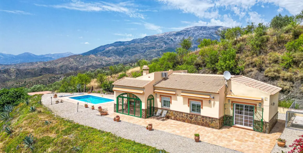 Venta de villa independiente en Arenas 61