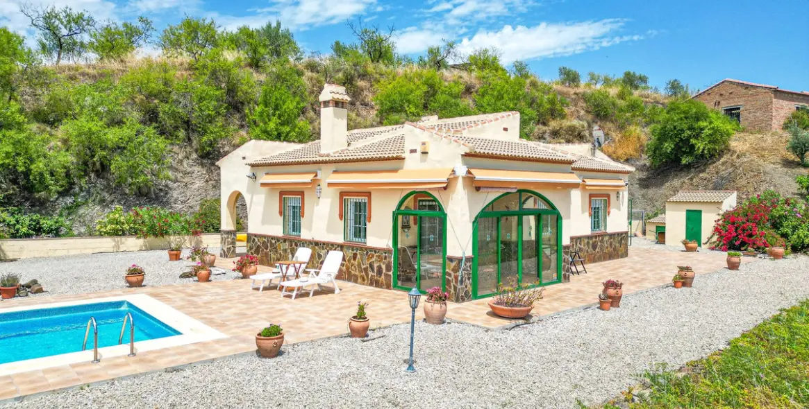 Venta de villa independiente en Arenas 63