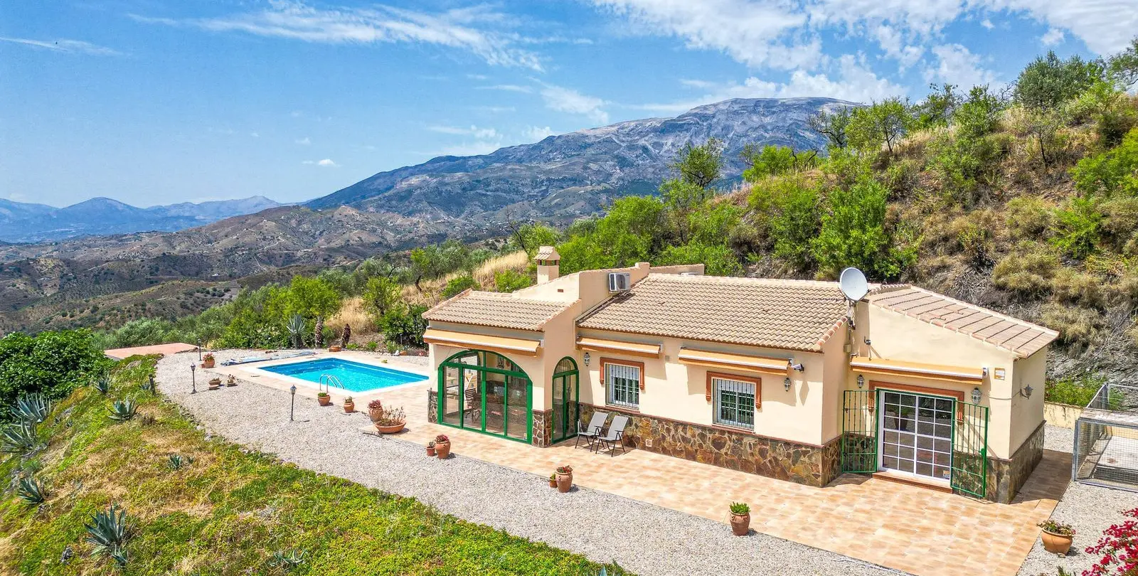 Venta de villa independiente en Arenas 61
