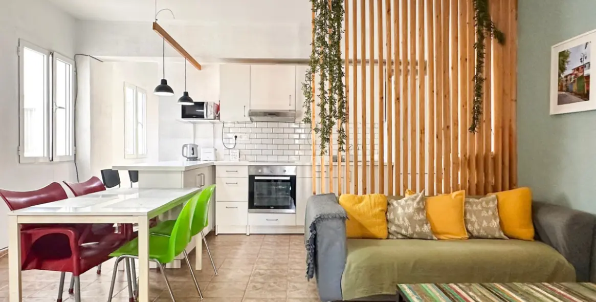 Sale of ground floor apartment in Málaga 2