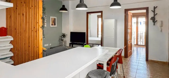Sale of ground floor apartment in Málaga 3