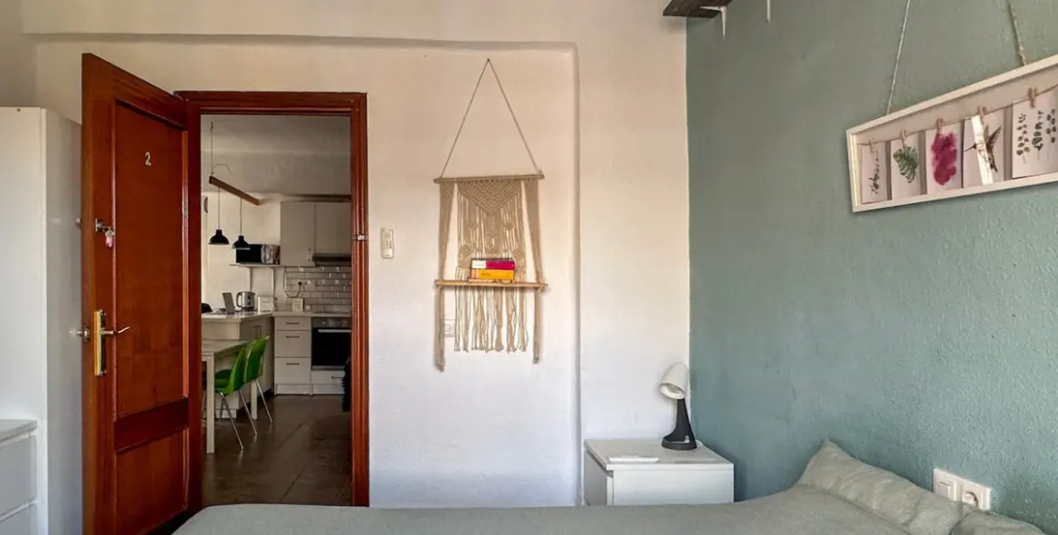 Sale of ground floor apartment in Málaga 9