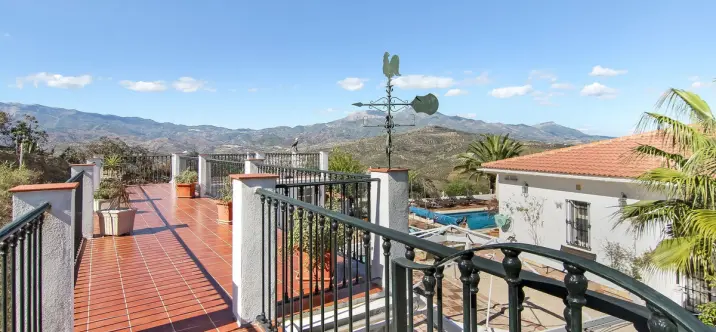 Venta de finca - cortijo en Guaro 3
