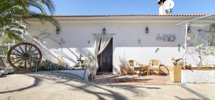 Venta de finca - cortijo en Guaro 4