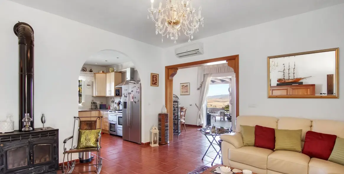 Venta de finca - cortijo en Guaro 14