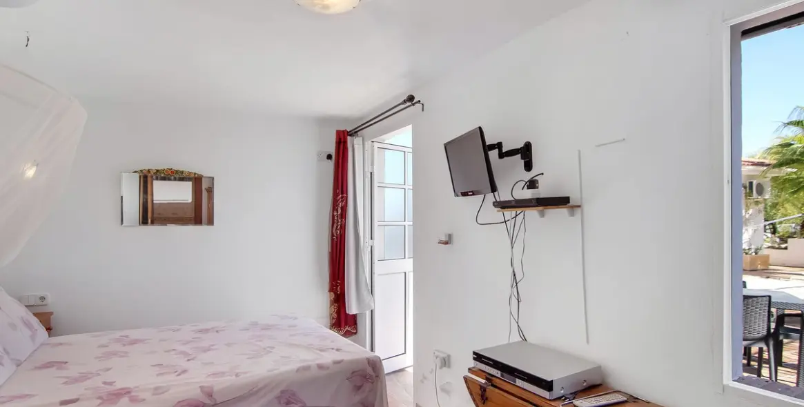 Venta de finca - cortijo en Guaro 25
