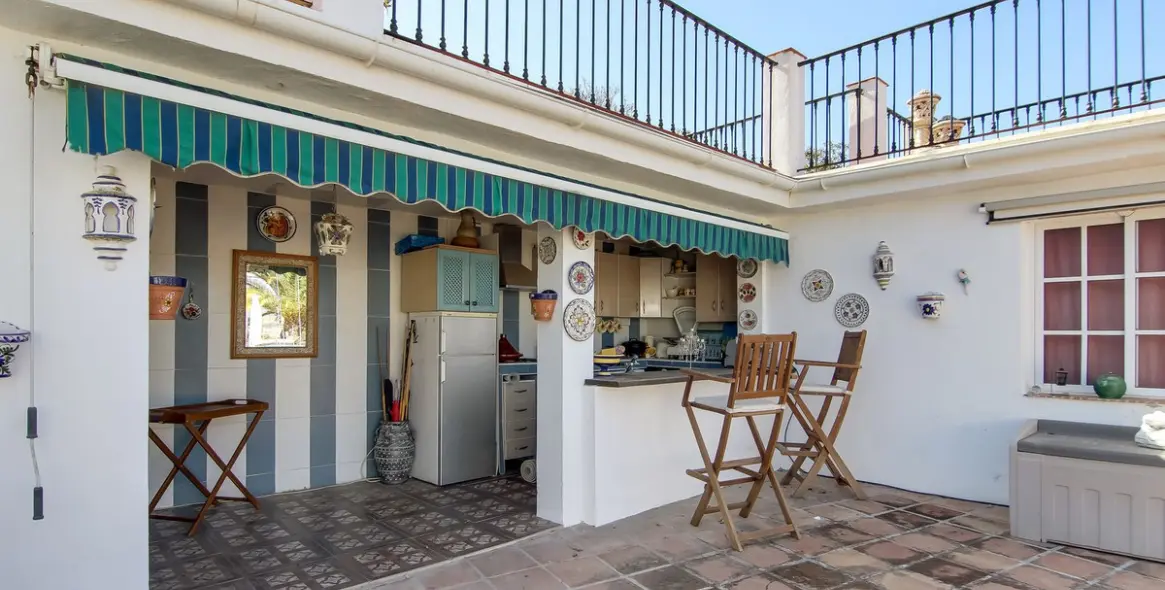 Venta de finca - cortijo en Guaro 28