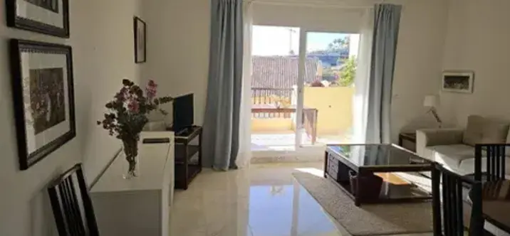 Sale of middle floor apartment in Mijas Costa 3