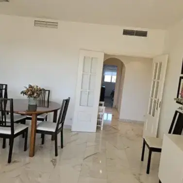 Sale of middle floor apartment in Mijas Costa