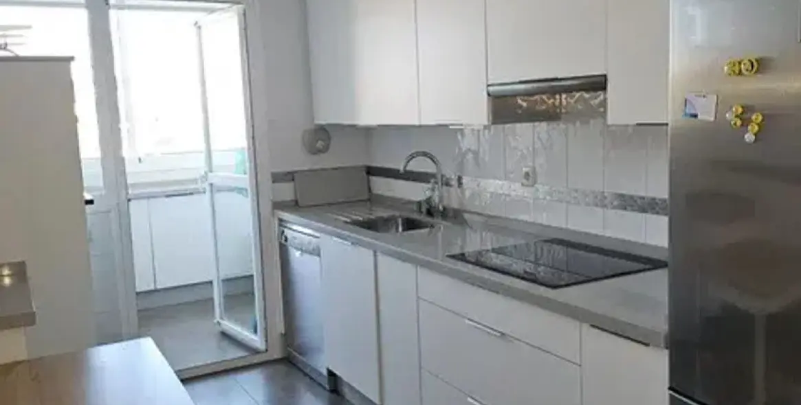 Sale of middle floor apartment in Mijas Costa 7