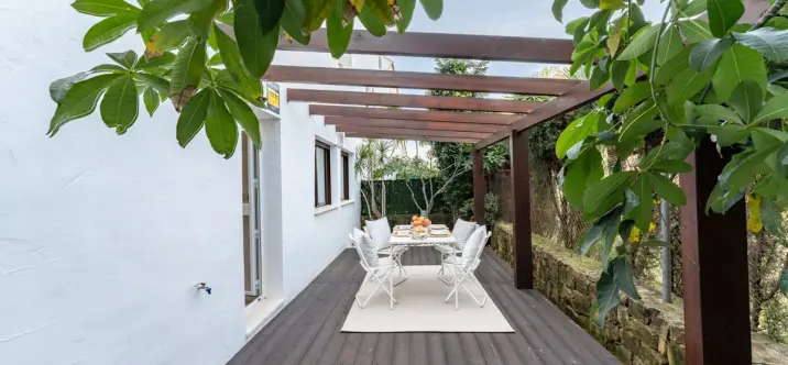 Venta de apartamento en planta baja en Estepona 0