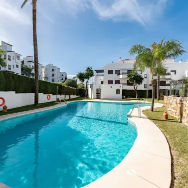Venta de apartamento en planta baja en Estepona