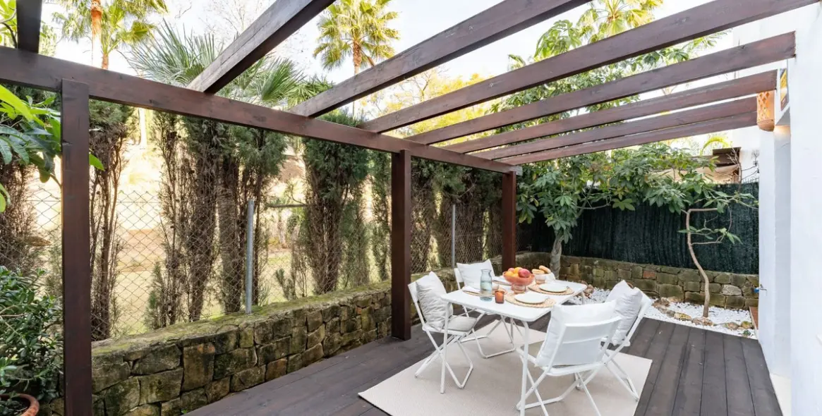 Sale of ground floor apartment in Estepona 3