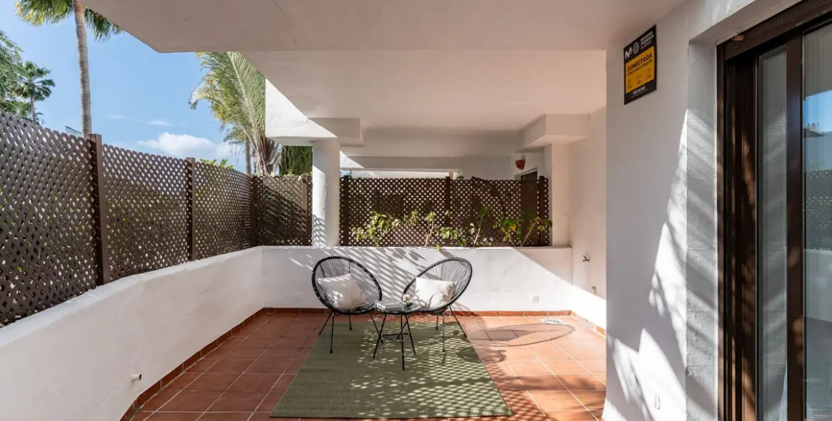 Sale of ground floor apartment in Estepona 4