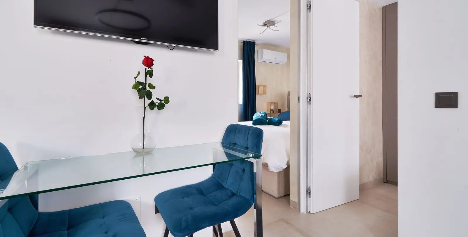 Venta de apartamento en planta media en Marbella 6