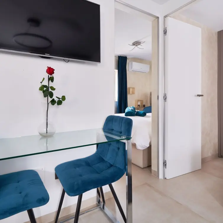 Venta de apartamento en planta media en Marbella