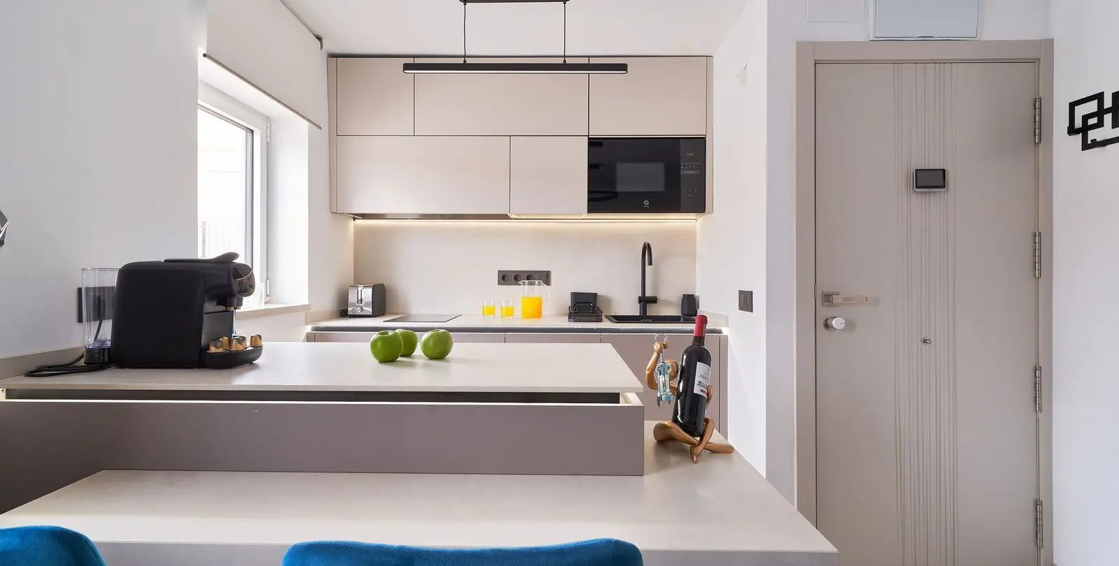 Venta de apartamento en planta media en Marbella 7