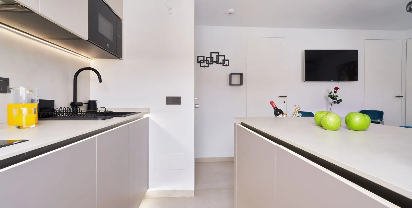 Venta de apartamento en planta media en Marbella 10