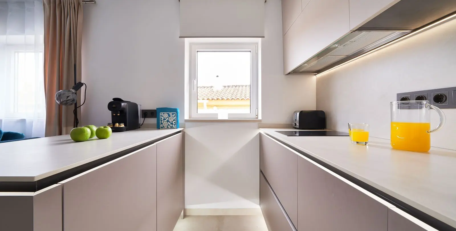 Venta de apartamento en planta media en Marbella 11