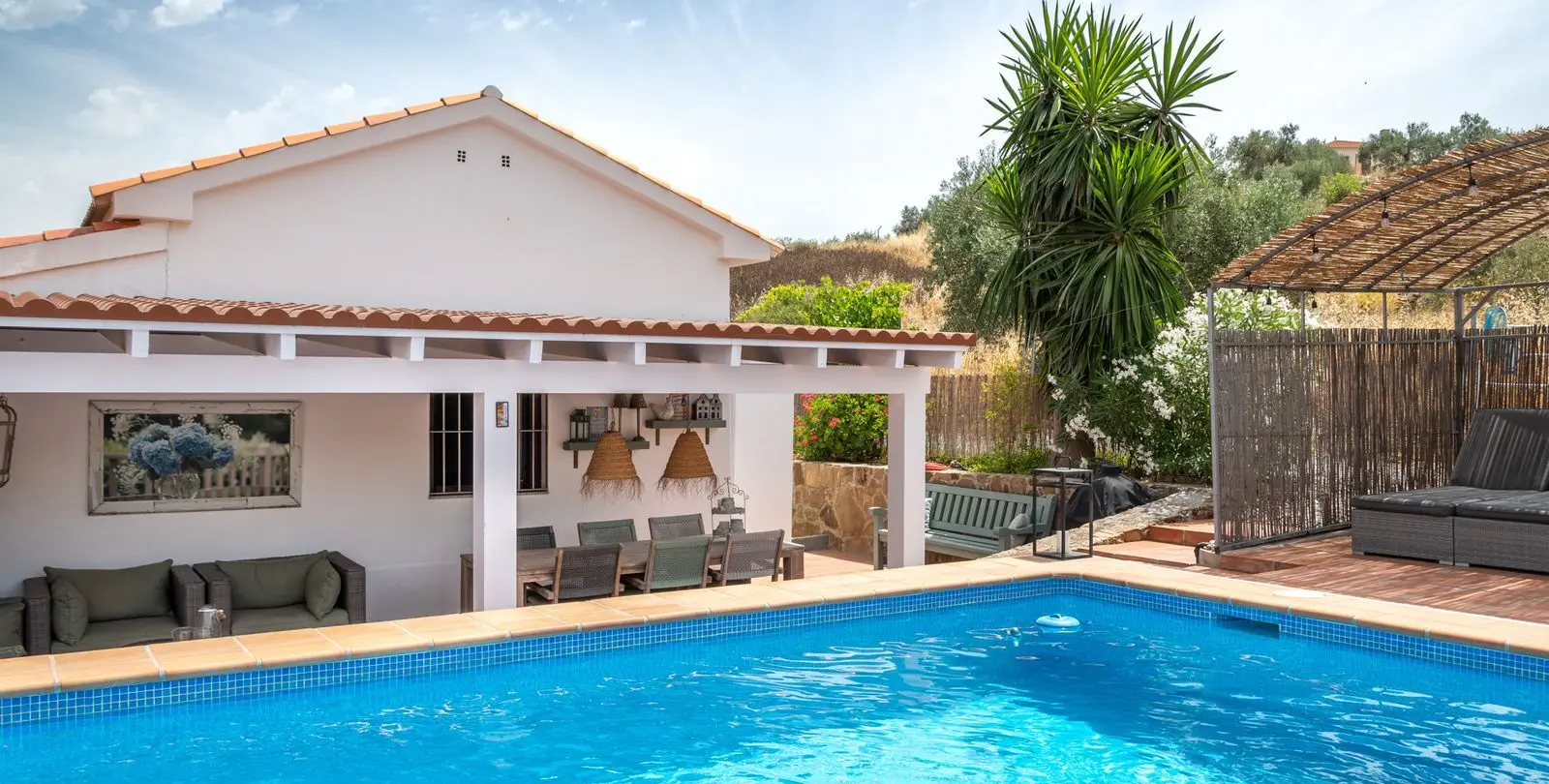 Sale of finca - cortijo in Alora 1