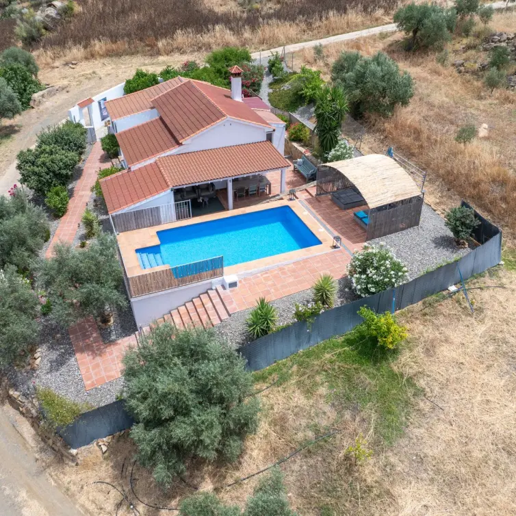 Sale of finca - cortijo in Alora