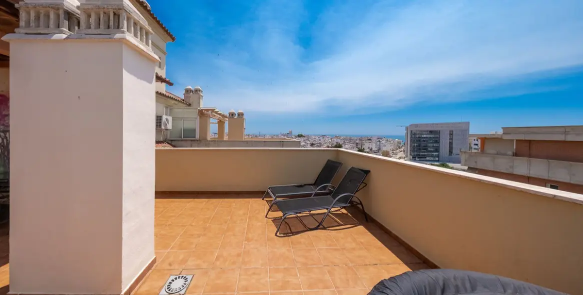 Продажа пентхауса в Estepona 12
