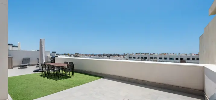 Продажа пентхауса в Las Lagunas 0