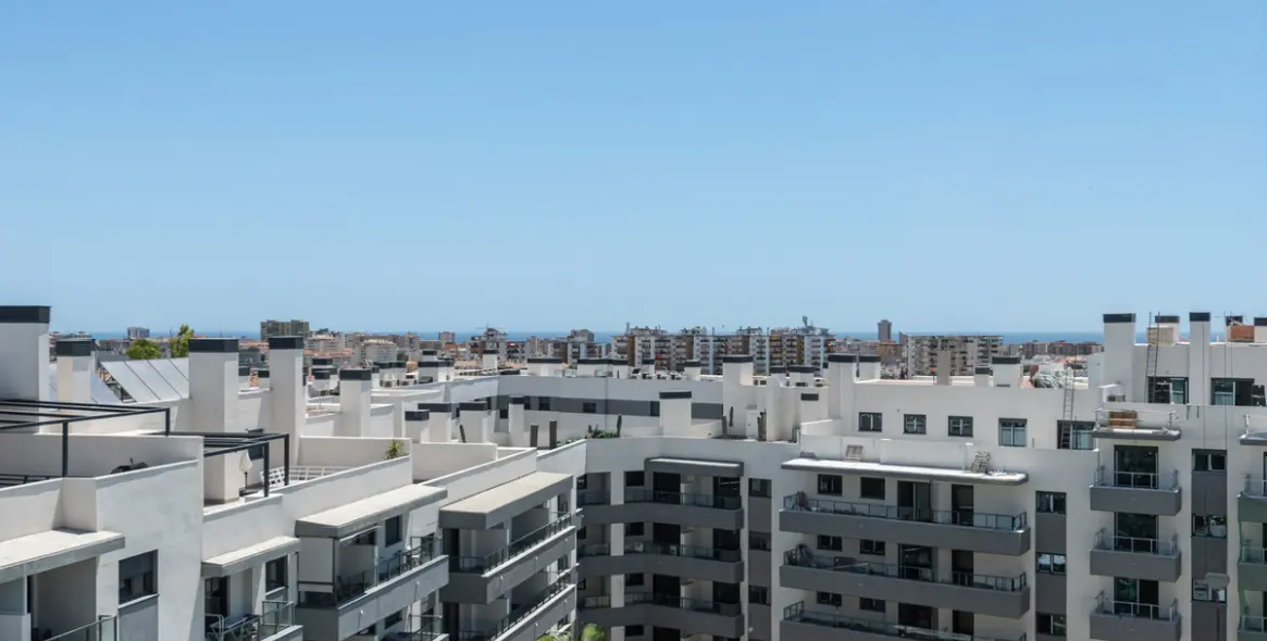 Sale of penthouse in Las Lagunas 26