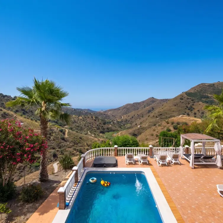 Sale of detached villa in Sayalonga
