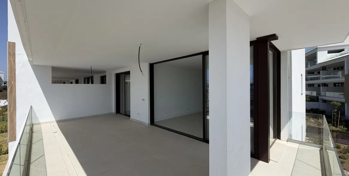 Sale of middle floor apartment in Fuengirola 4
