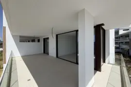 Image 4 thumb
