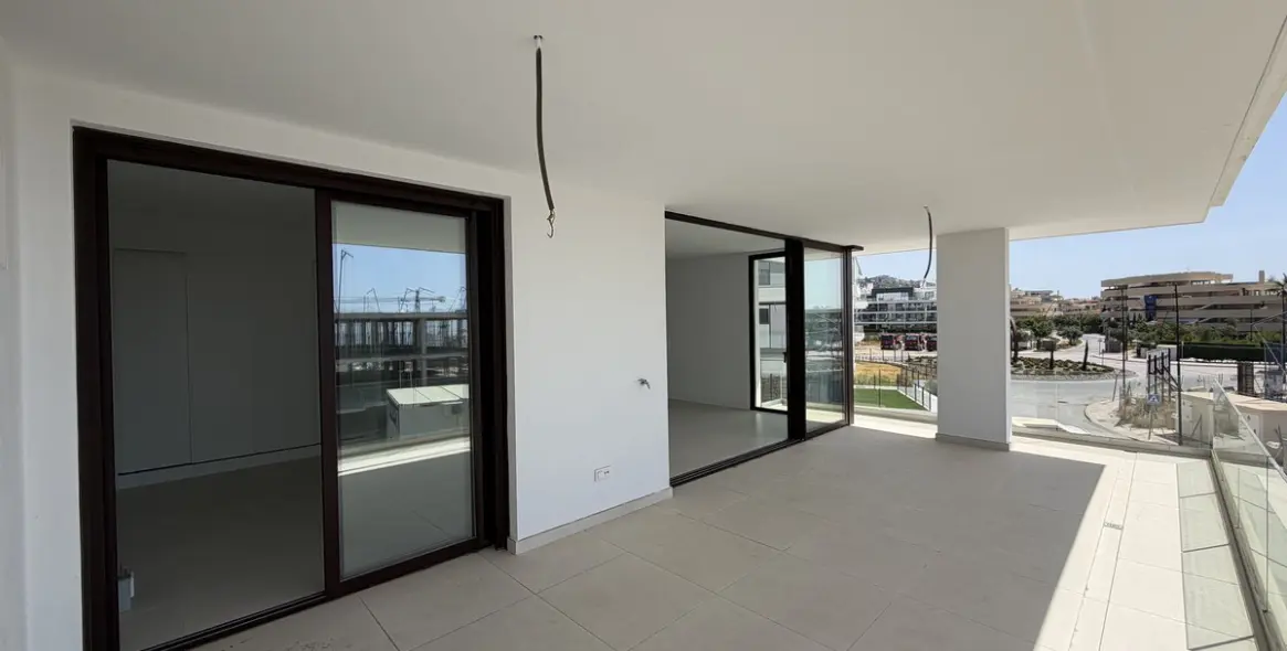 Sale of middle floor apartment in Fuengirola 6