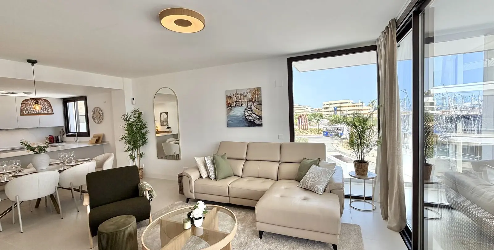 Продажа апартаментов на среднем этаже в Fuengirola 1