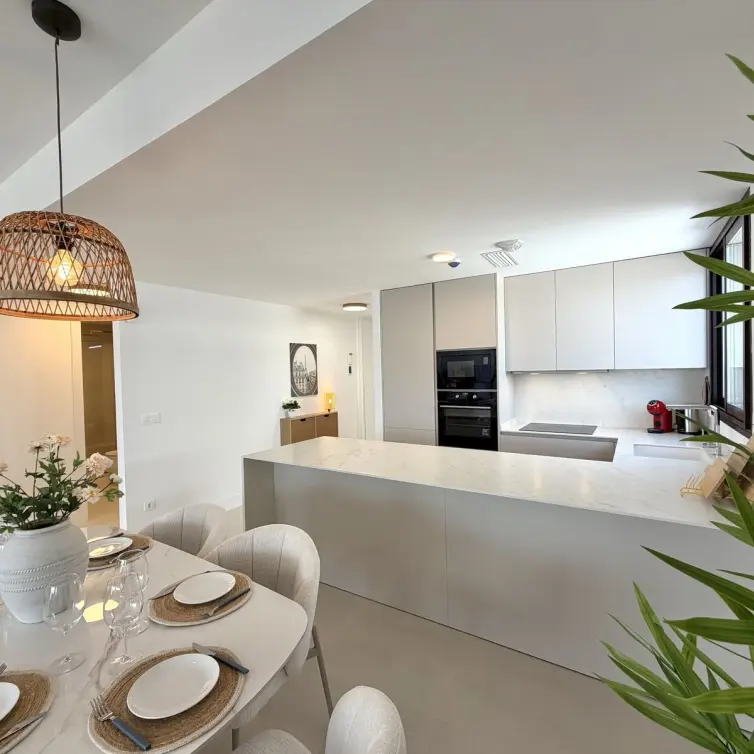 Продажа апартаментов на среднем этаже в Fuengirola