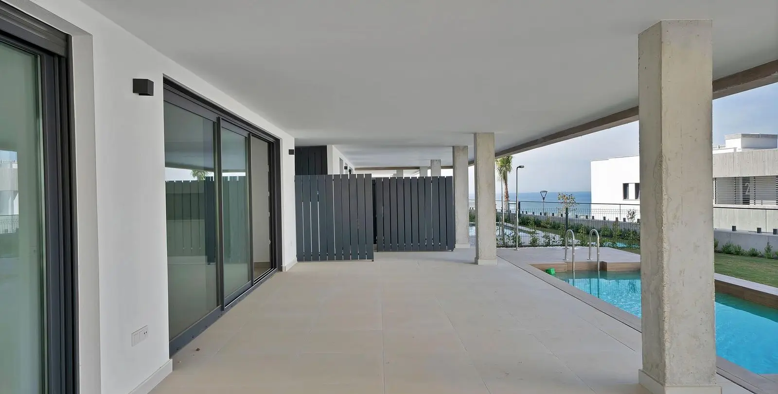 Продажа апартаментов на первом этаже в Marbella 14