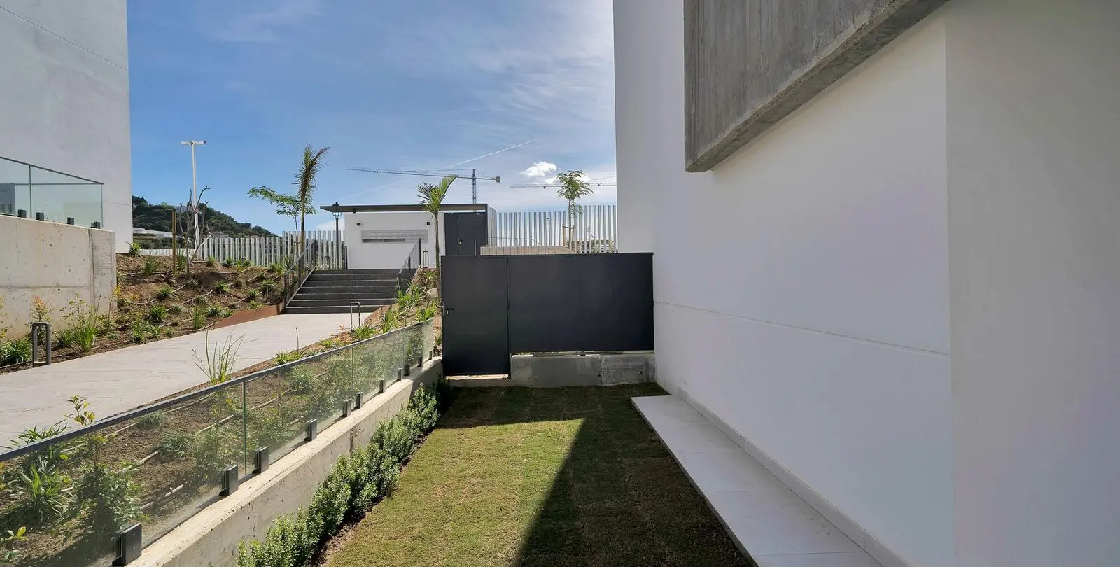 Продажа апартаментов на первом этаже в Marbella 23