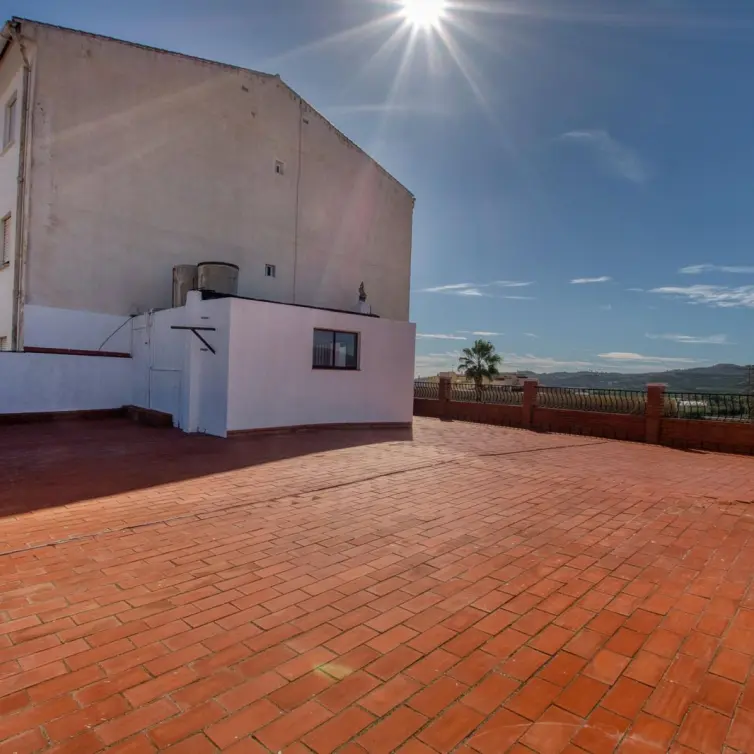 Sale of apartment complex in Vélez-Málaga