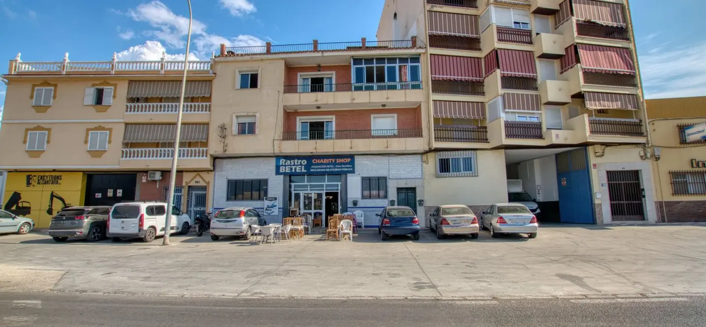 Sale of apartment complex in Vélez-Málaga 2