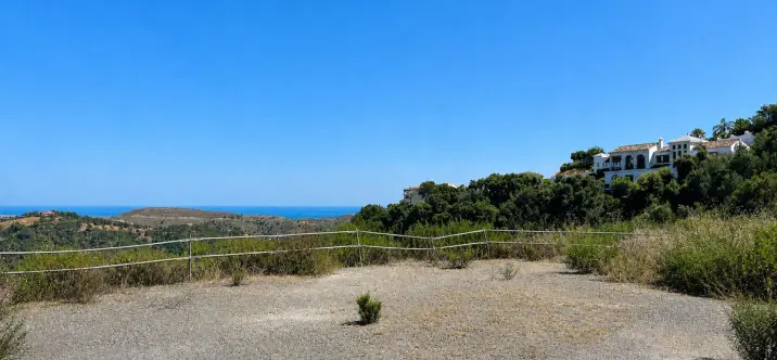 Venta de parcela residencial en Benahavís 1