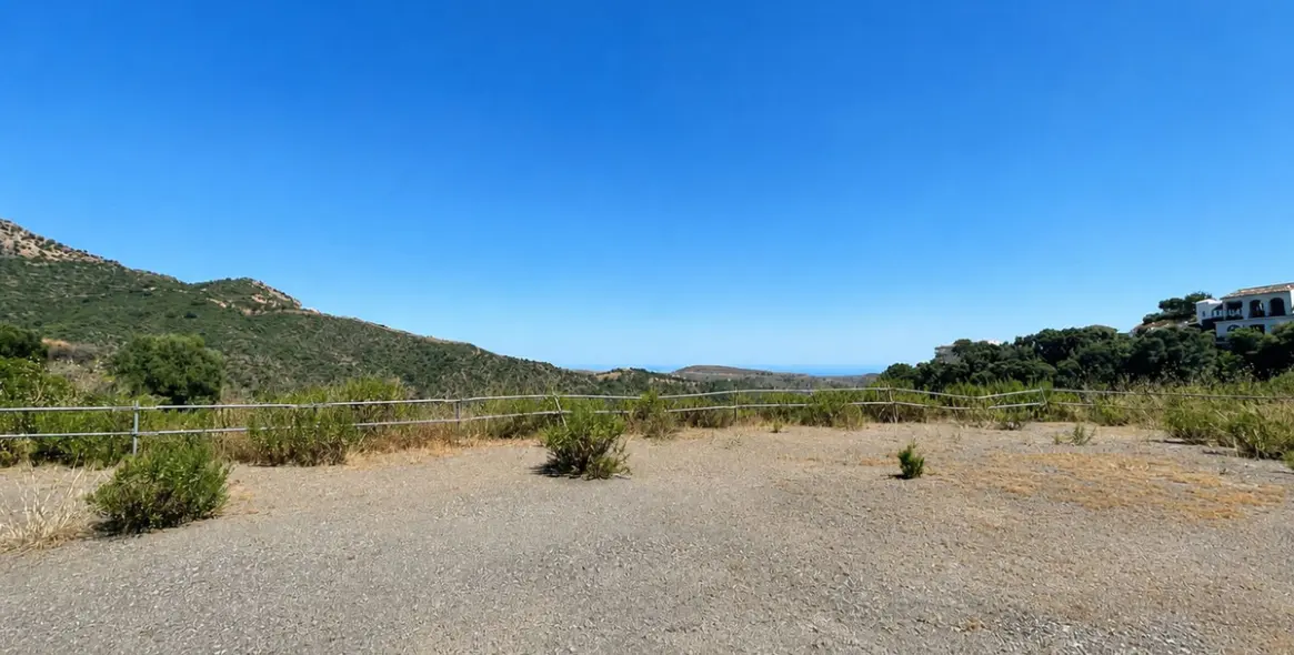 Venta de parcela residencial en Benahavís 19