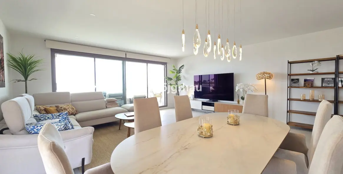 Sale of middle floor apartment in Selwo 44