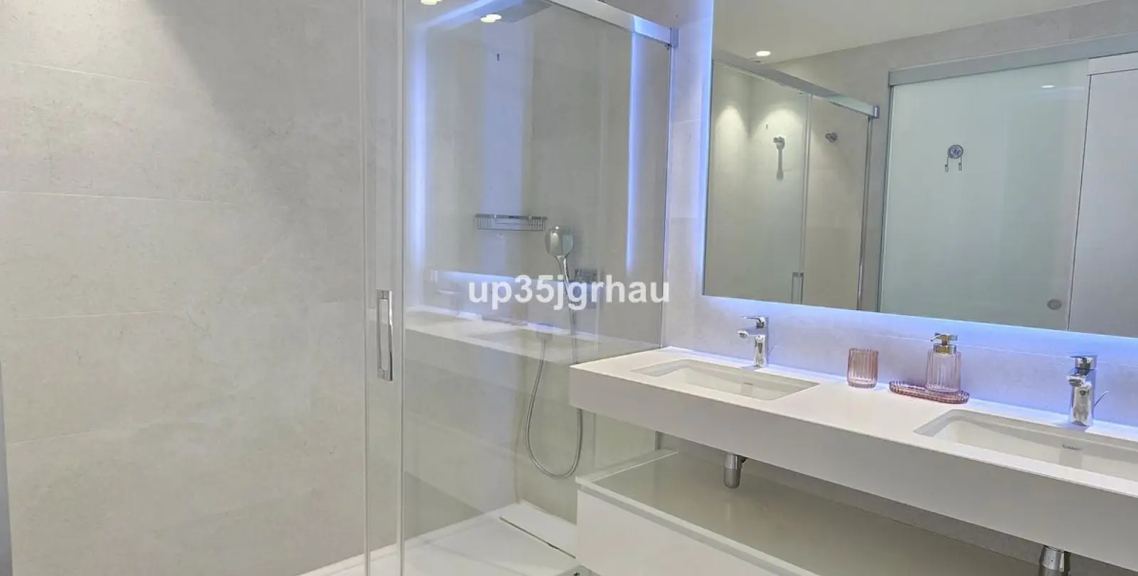Продажа апартаментов на среднем этаже в Selwo 32